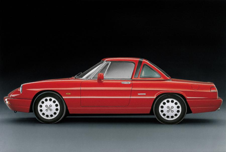  Alfa Romeo Spider 2.0 (115.A1) 1990 года  (фото 19 из 35)